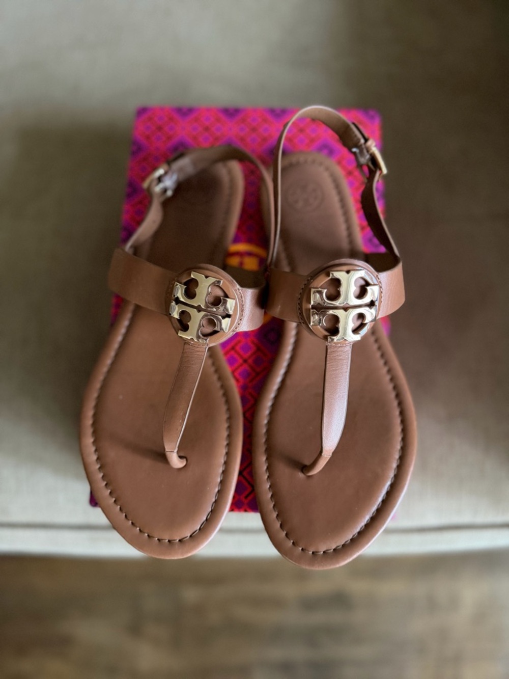 Tory Burch Miller Sandals Brown Leather Logo Thong Sandals Women’s Size 8